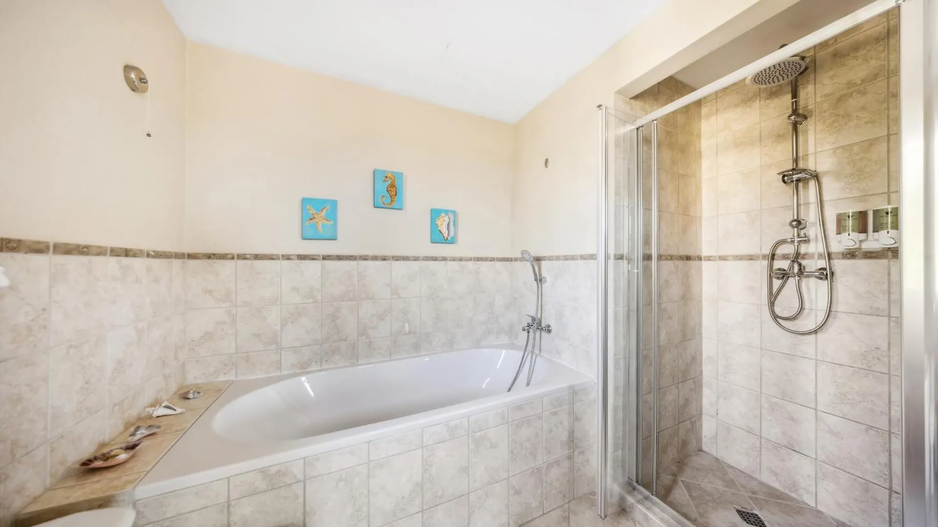3Br W Sea View 1 Min To Beach Fully Equipped Palm Beach Casa vacanze