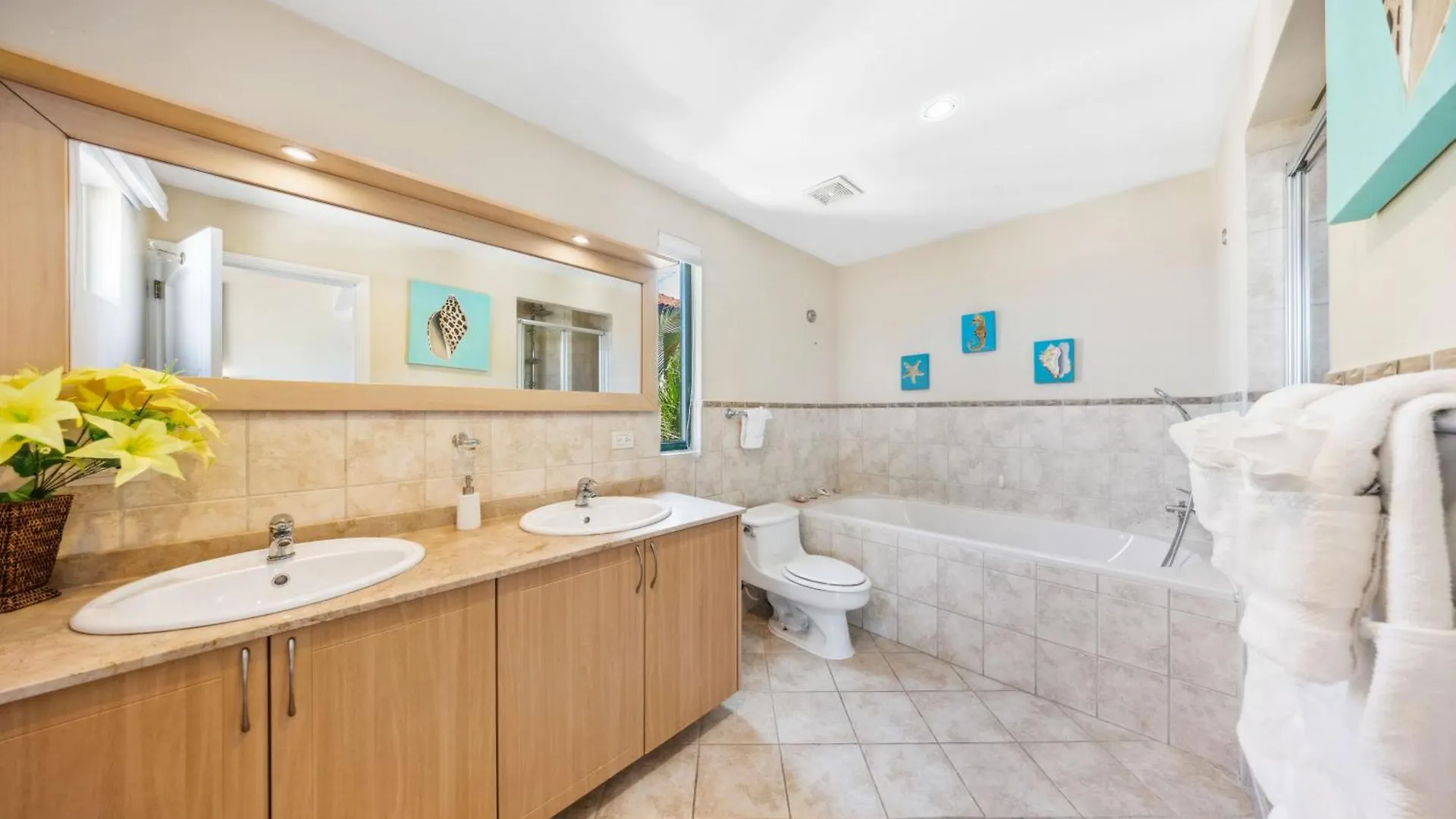 3Br W Sea View 1 Min To Beach Fully Equipped Palm Beach 0*,