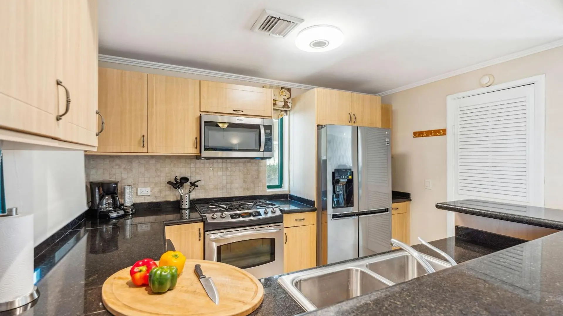 3Br W Sea View 1 Min To Beach Fully Equipped 팜비치 0*,  아루바